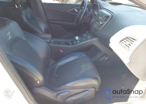 2015 Chrysler 200 S из США, поврежденный, VIN 1C3CCCBB0FN675433